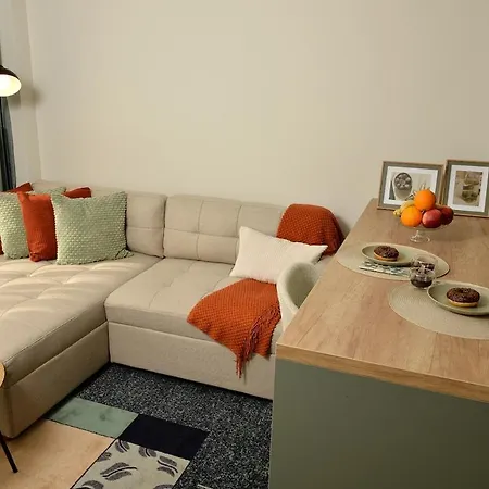 Apartament Eli Mladost Near The Metro Sofia